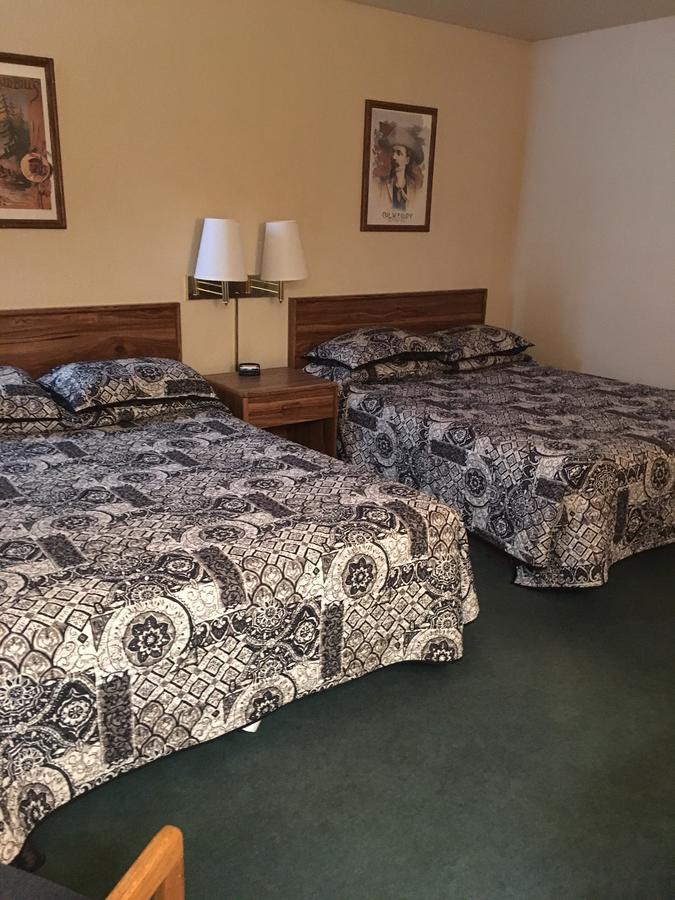 Buffalo Hotel 4*